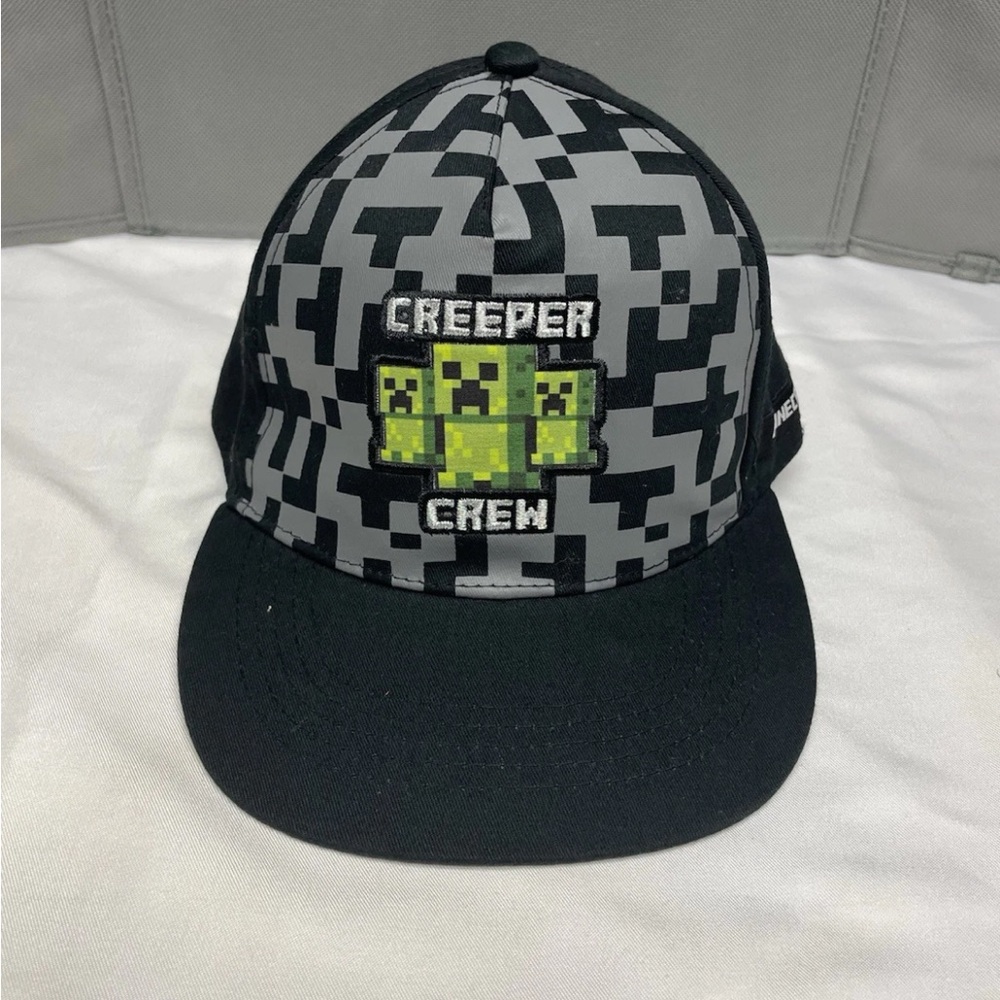 Minecraft Creeper Crew Snapback Hat Ages 4-7 S/M Adjustable Sizes